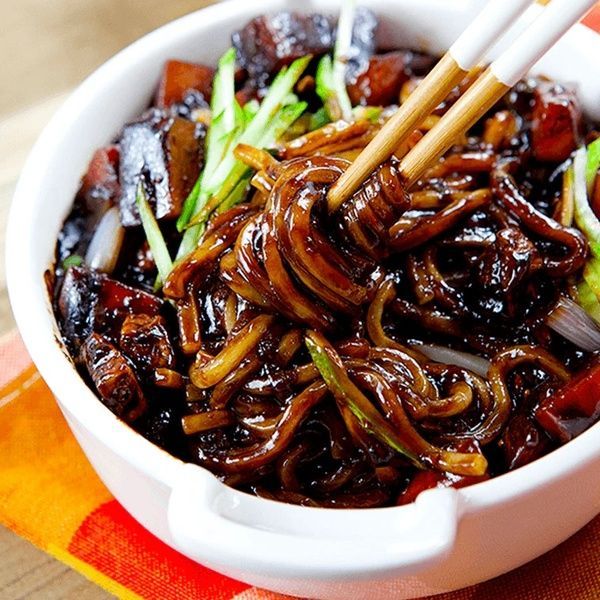 Корейская лапша Рамен Джаджанг Jjajang Ramen, Pulmuone 117g 159446 фото