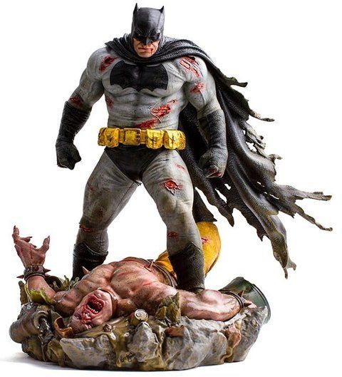 Коллекционная фигурка DC COMICS Batman the dark knight returns 1/6 diorama (Бэтмен) DCCDCG38720-16 фото