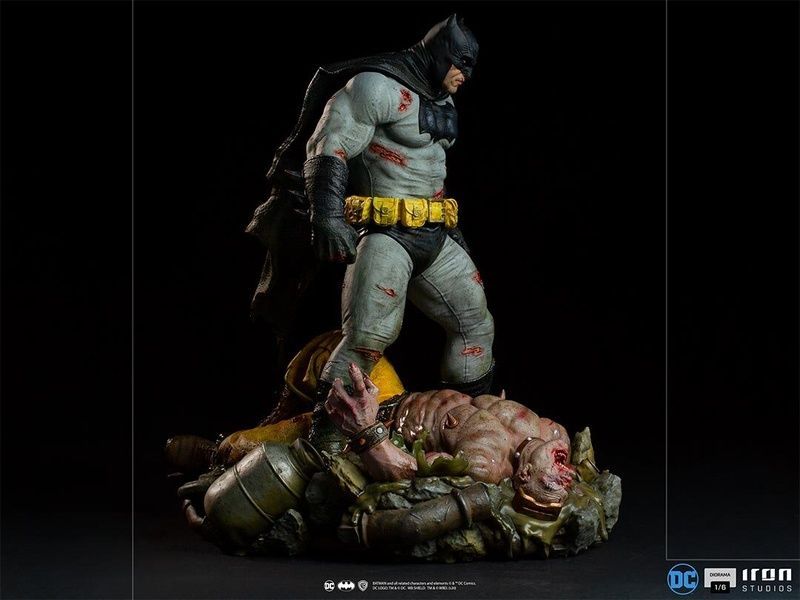 Коллекционная фигурка DC COMICS Batman the dark knight returns 1/6 diorama (Бэтмен) DCCDCG38720-16 фото