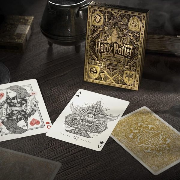 Гральні карти Theory11 Harry Potter Gold PC_T11HPH фото